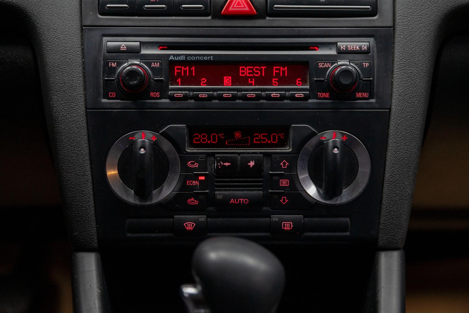 AUDI A3 1.6 AMBIENTE AUT. - Platin Oto – Otomobil Aşkına!