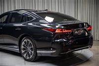 LEXUS