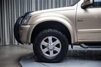 ISUZU